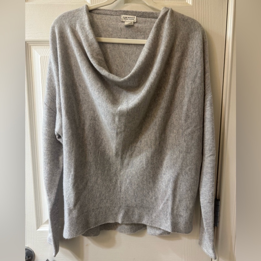Club Monaco Light Gray Cashmere Knit